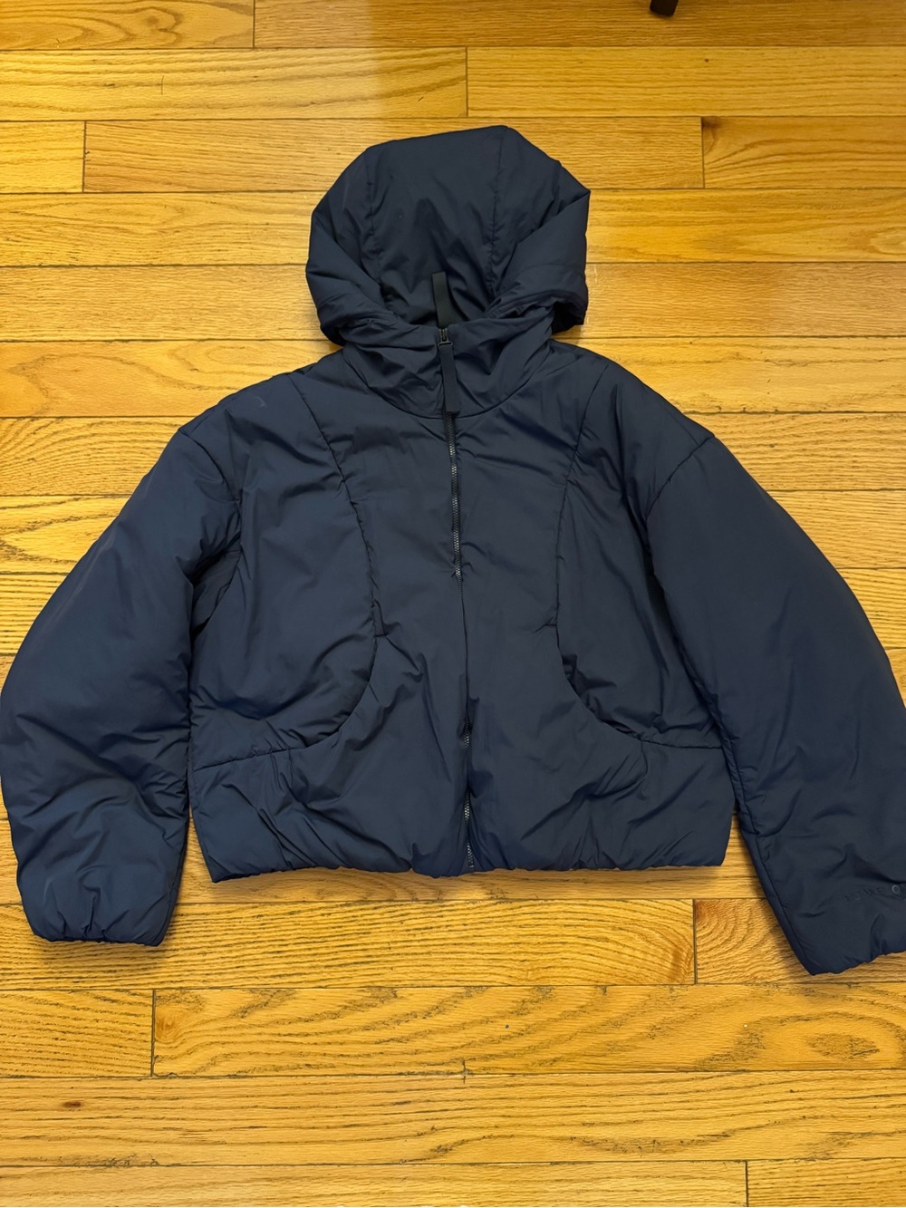 Lululemon Women’s ThermoZen Insulated Hoodie- True Navy, Size Small , Like new!
